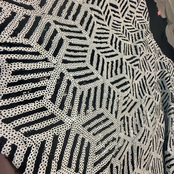 Eight Sixty Black/White Fit & Flare Midi Colorblock Dress w/ Sequin Skirt Small - Picture 5 of 9